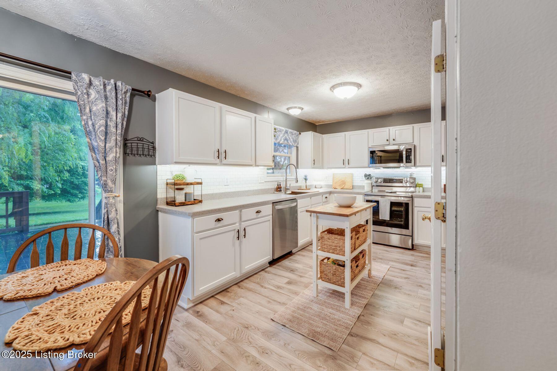 14229 Academy Ridge Blvd, Louisville, Kentucky image 8