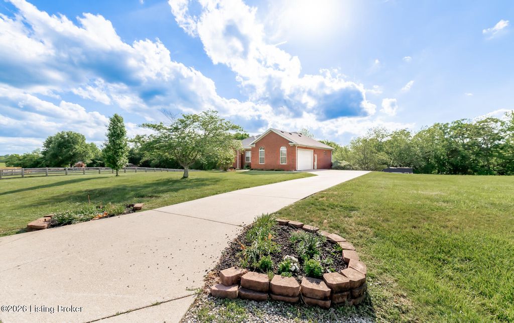 Photo of 58 Isaac Way, Taylorsville, KY 40071 (MLS # 1715935)