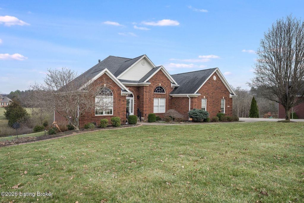 Photo of 4011 Lake Ridge Way, Crestwood, KY 40014 (MLS # 1707948)