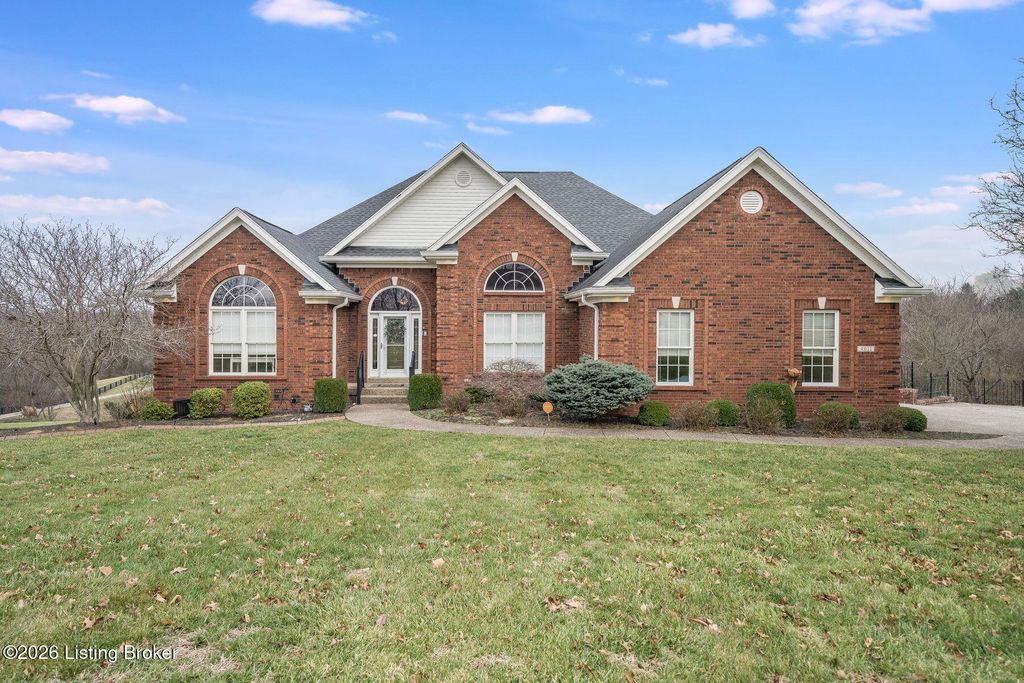 Photo of 4011 Lake Ridge Way, Crestwood, KY 40014 (MLS # 1707948)