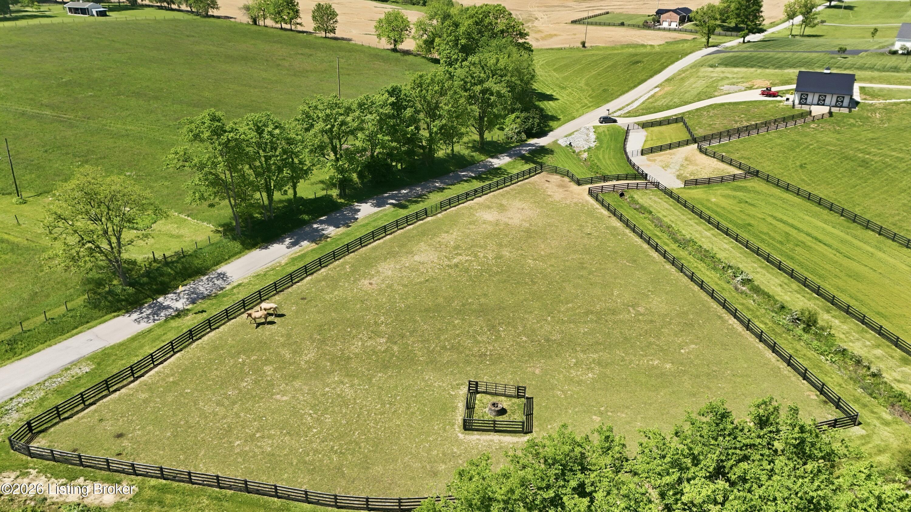 Shelbyville, Kentucky, 40065, United States, 5 Bedrooms Bedrooms, ,5 BathroomsBathrooms,Residential,Contingent,2052089