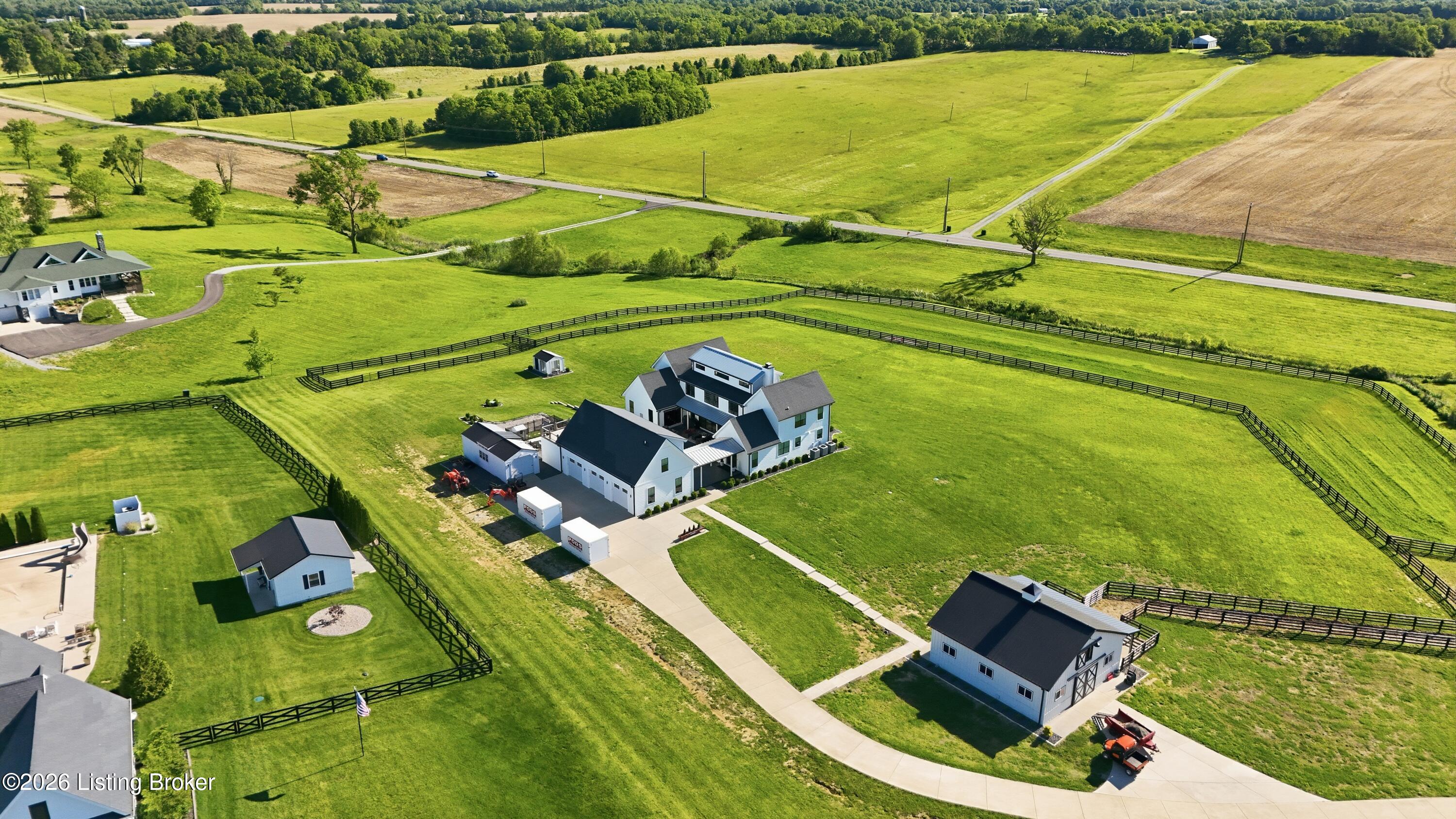 Shelbyville, Kentucky, 40065, United States, 5 Bedrooms Bedrooms, ,5 BathroomsBathrooms,Residential,Contingent,2052089