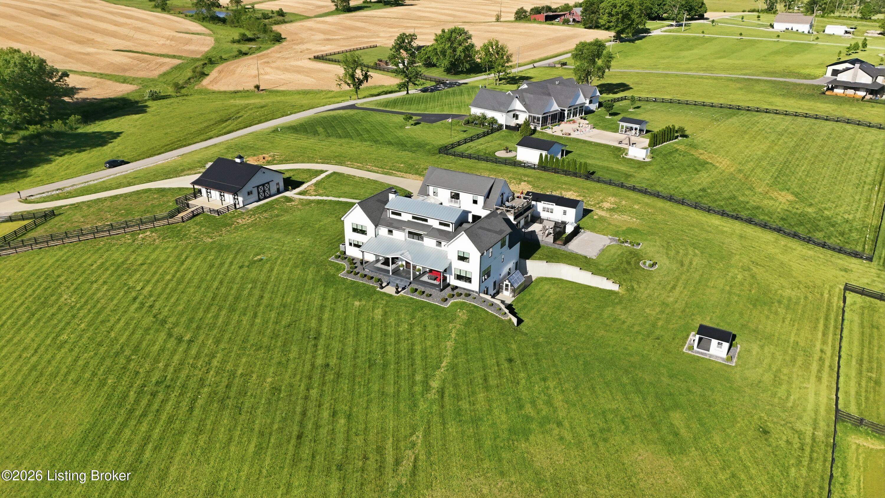 Shelbyville, Kentucky, 40065, United States, 5 Bedrooms Bedrooms, ,5 BathroomsBathrooms,Residential,Contingent,2052089
