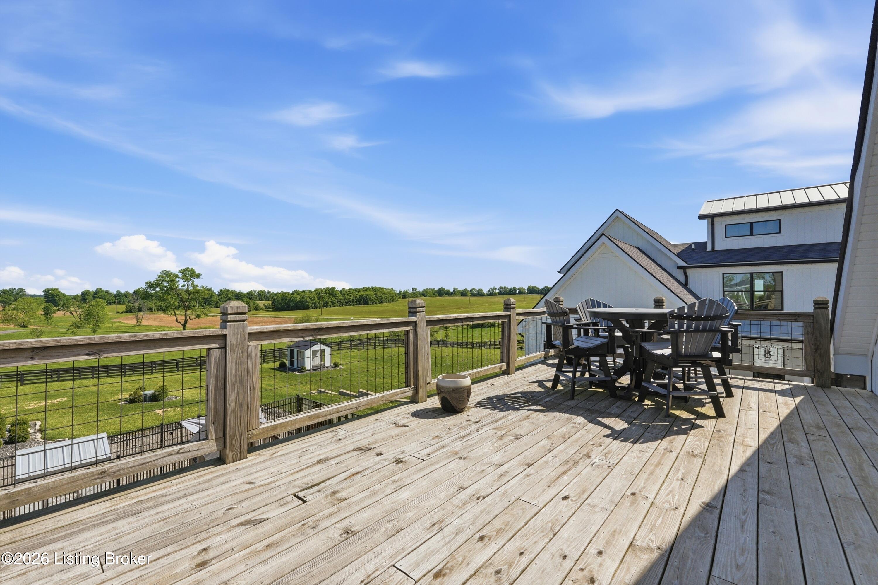Shelbyville, Kentucky, 40065, United States, 5 Bedrooms Bedrooms, ,5 BathroomsBathrooms,Residential,Contingent,2052089