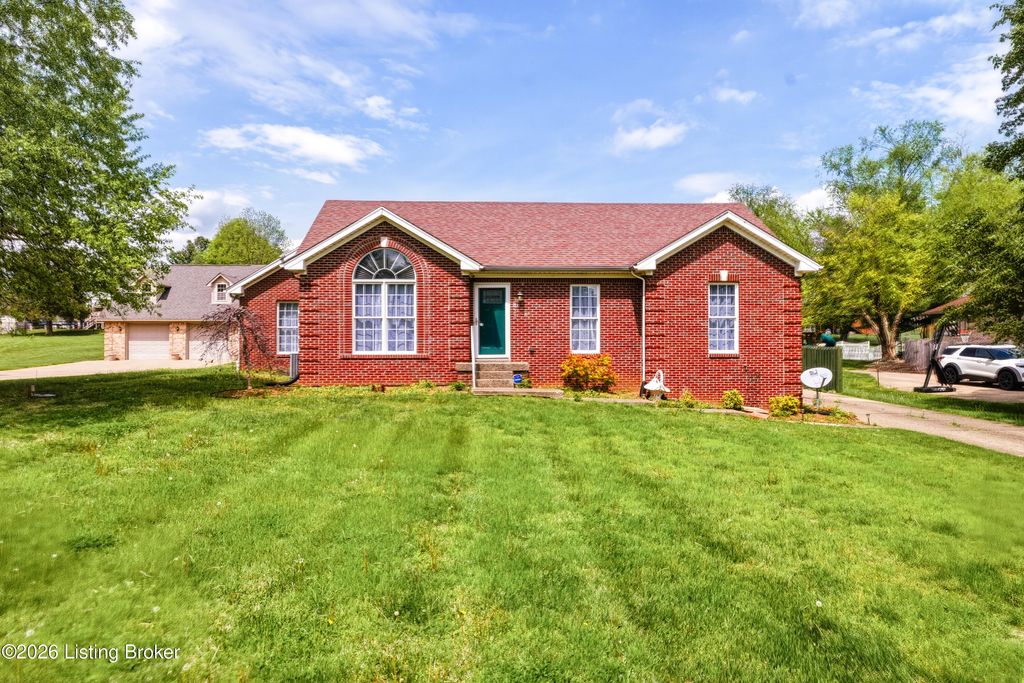 Photo of 3411 E Hebron Ln, Shepherdsville, KY 40165 (MLS # 1714747)