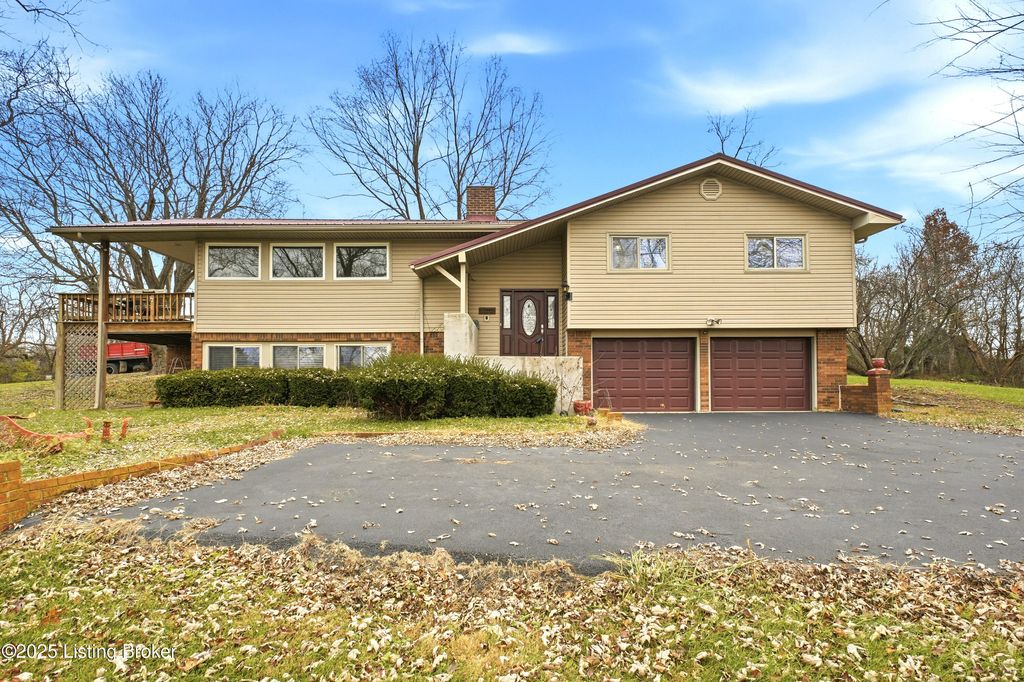 Photo of 5923 Port Royal Rd, Turners Station, KY 40075 (MLS # 1704297)