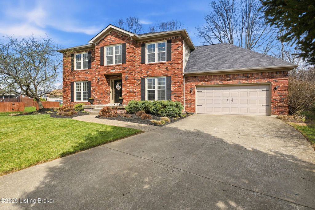 Photo of 3419 Brookhollow Dr, Louisville, KY 40220 (MLS # 1711172)