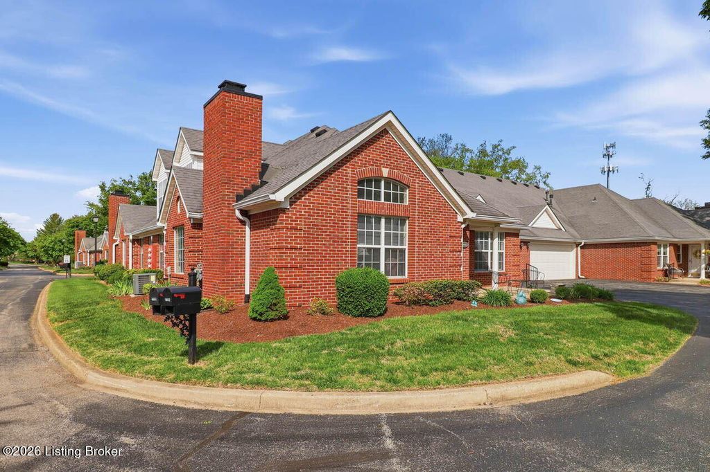 Photo of 10513 Wemberley Hill Blvd, Louisville, KY 40241 (MLS # 1714953)