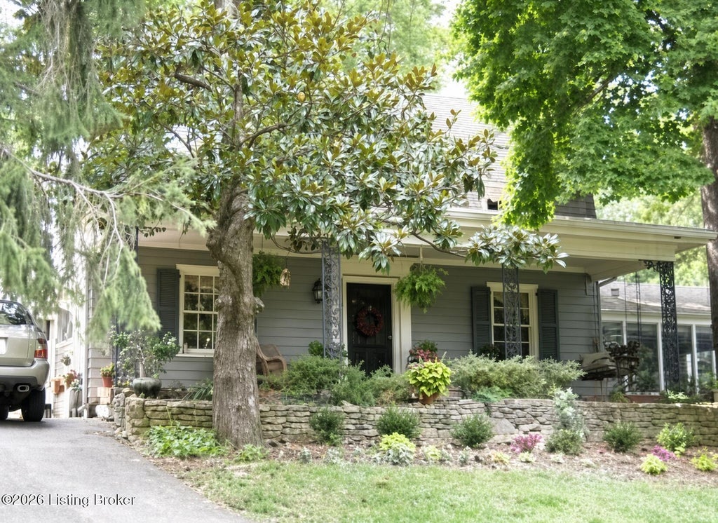 Photo of 7430 Arnoldtown Rd, Louisville, KY 40214 (MLS # 1728117)