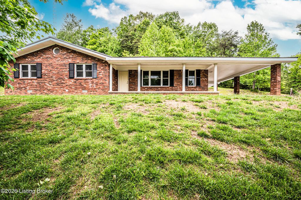 Photo of 915 Brier Creek Rd, Mammoth Cave, KY 42259 (MLS # 1716275)