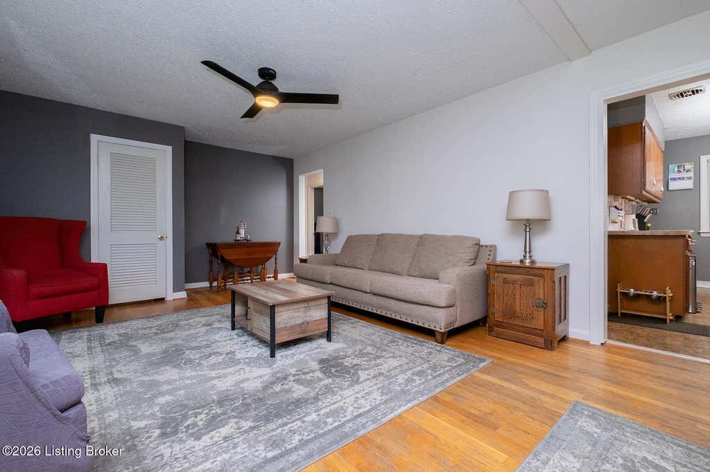 Photo of 3012 Talisman Rd, Louisville, KY 40220 (MLS # 1724024)