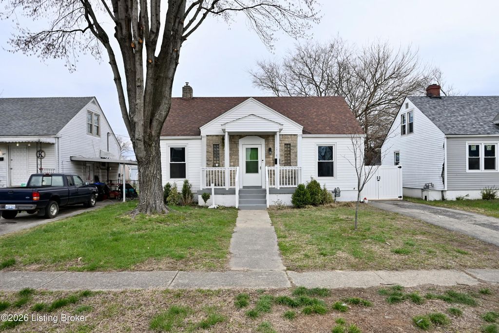 Photo of 215 Cumberland Ave, Louisville, KY 40214 (MLS # 1711946)