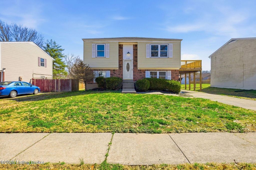 Photo of 9409 Sissone Dr, Louisville, KY 40118 (MLS # 1711582)