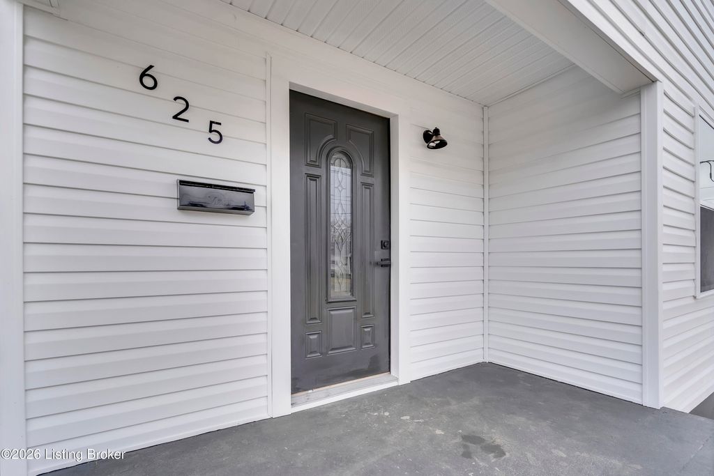 Photo of 625 Inverness Ave, Louisville, KY 40214 (MLS # 1709543)