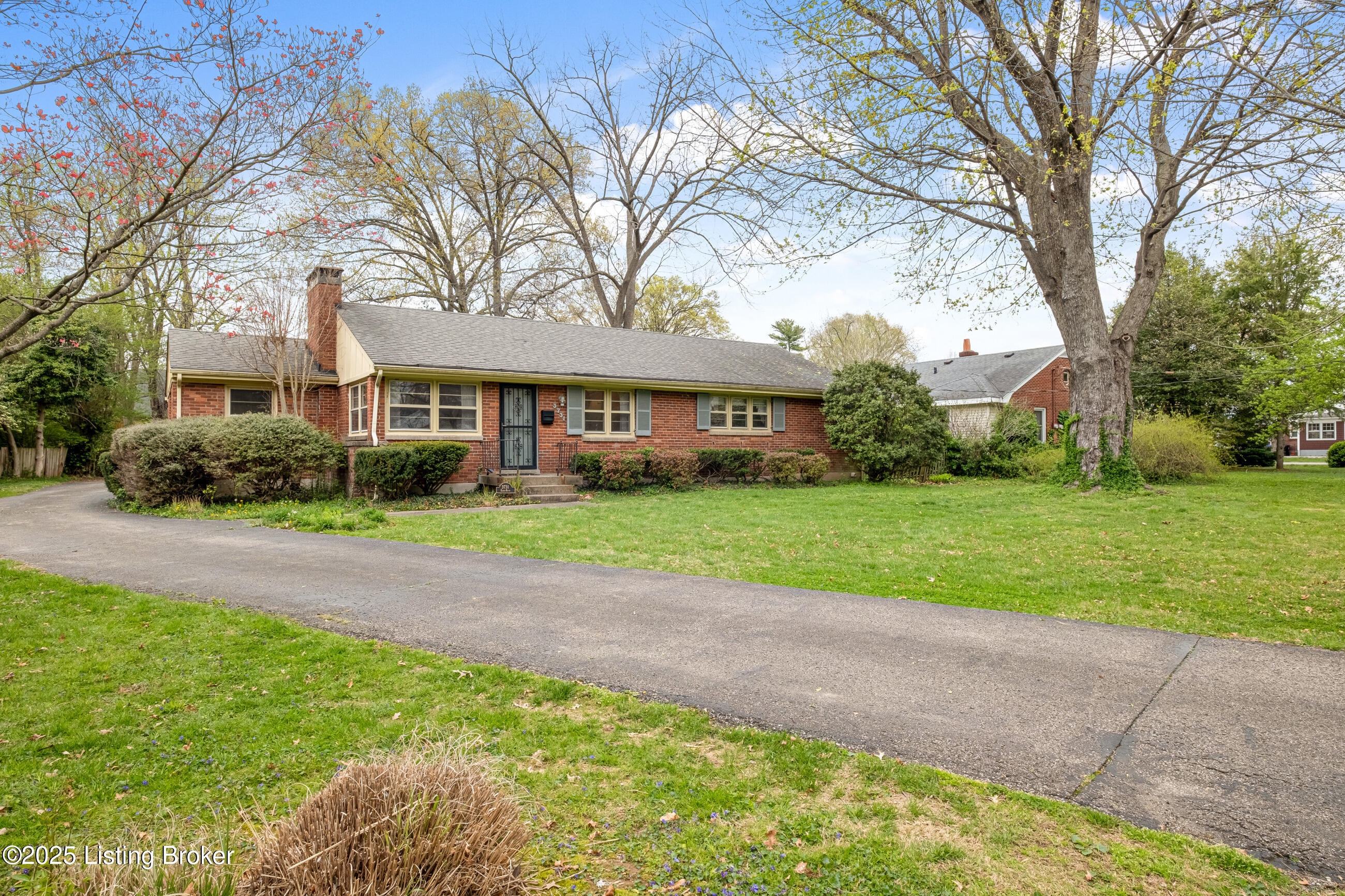 3731 Essex Rd, Louisville, Kentucky image 3