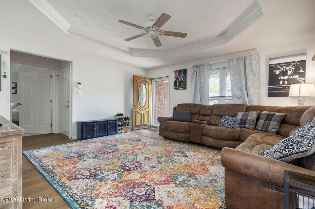 Photo of 10000 Evening Star Dr, Louisville, KY 40272 (MLS # 1717240)