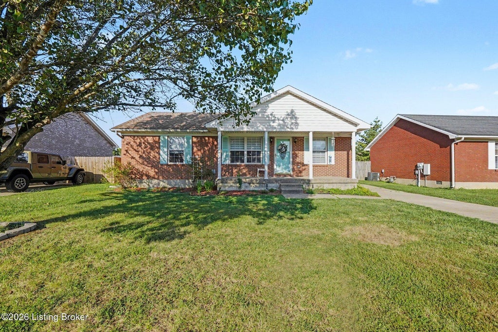 Photo of 265 Drake Dr, Shepherdsville, KY 40165 (MLS # 1731657)