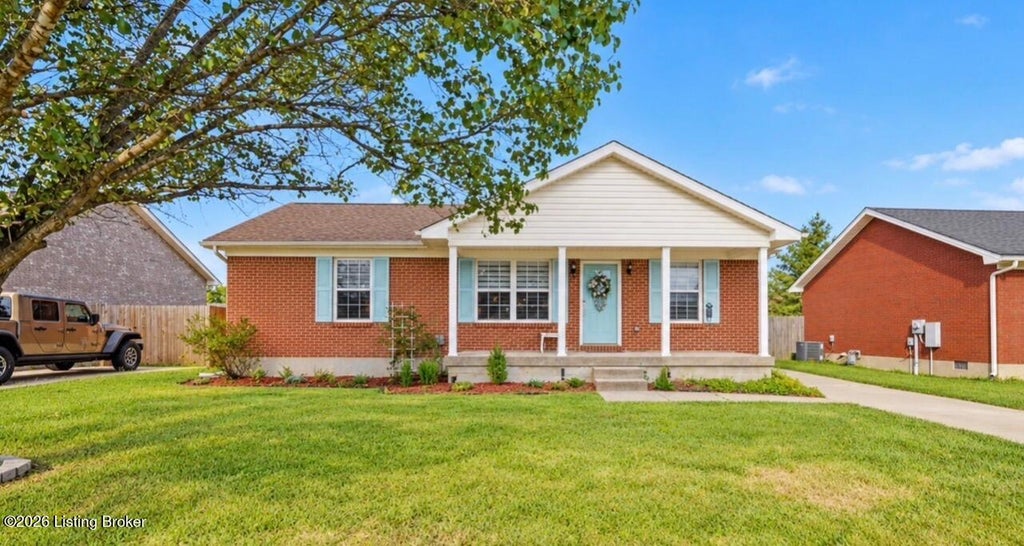 Photo of 265 Drake Dr, Shepherdsville, KY 40165 (MLS # 1731657)