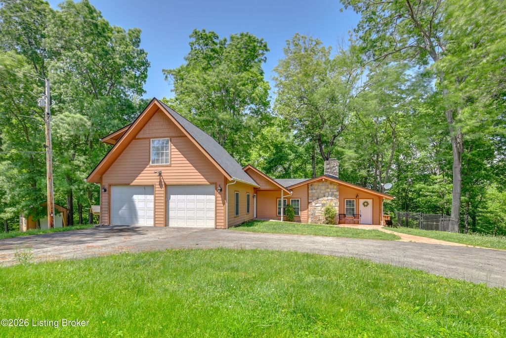 Photo of 403 Wyandotte Rd, Leitchfield, KY 42754 (MLS # 1713742)