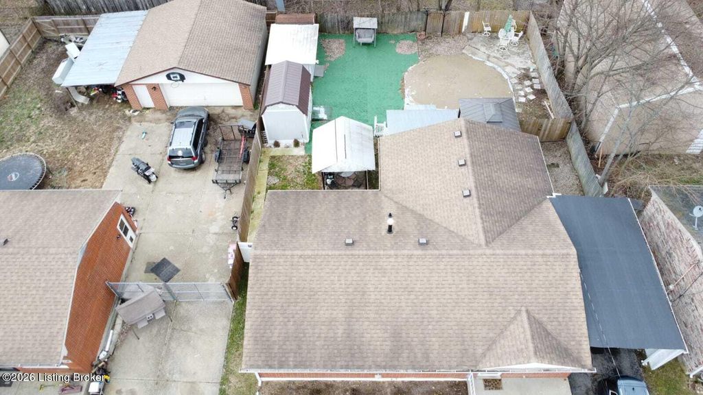 Photo of 291 Overlook Rd, Louisville, KY 40229 (MLS # 1705949)