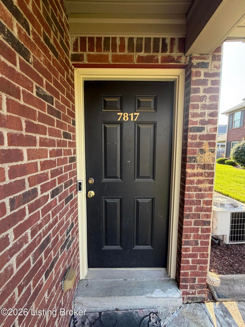 Photo of 7817 Pleasure Walk Cir, Louisville, KY 40258 (MLS # 1719321)