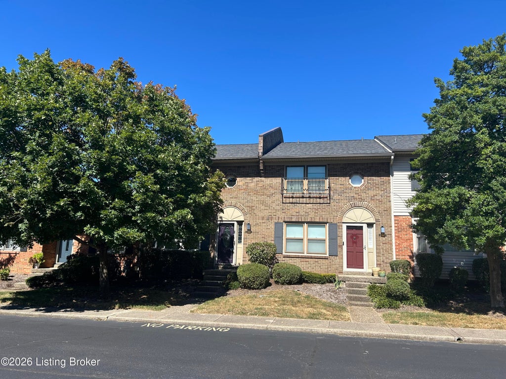 Photo of 10605 Sycamore Trail, Louisville, KY 40223 (MLS # 1730506)