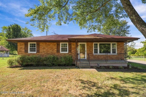 Photo of 289 Douglas Ln, Shepherdsville, KY 40165 (MLS # 1731483)