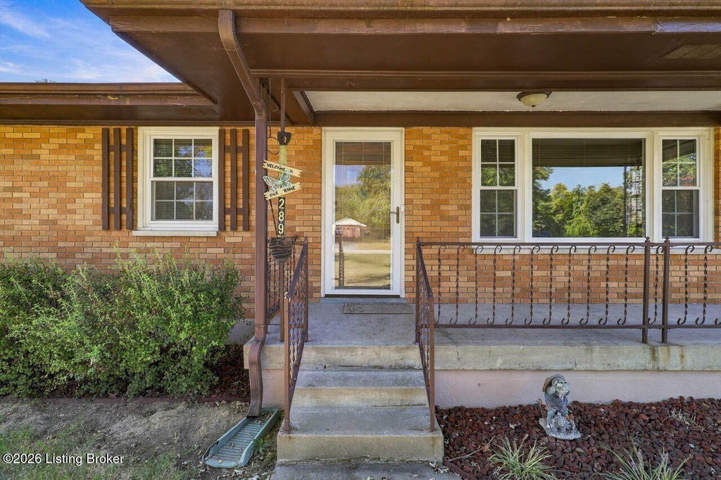 Photo of 289 Douglas Ln, Shepherdsville, KY 40165 (MLS # 1731483)