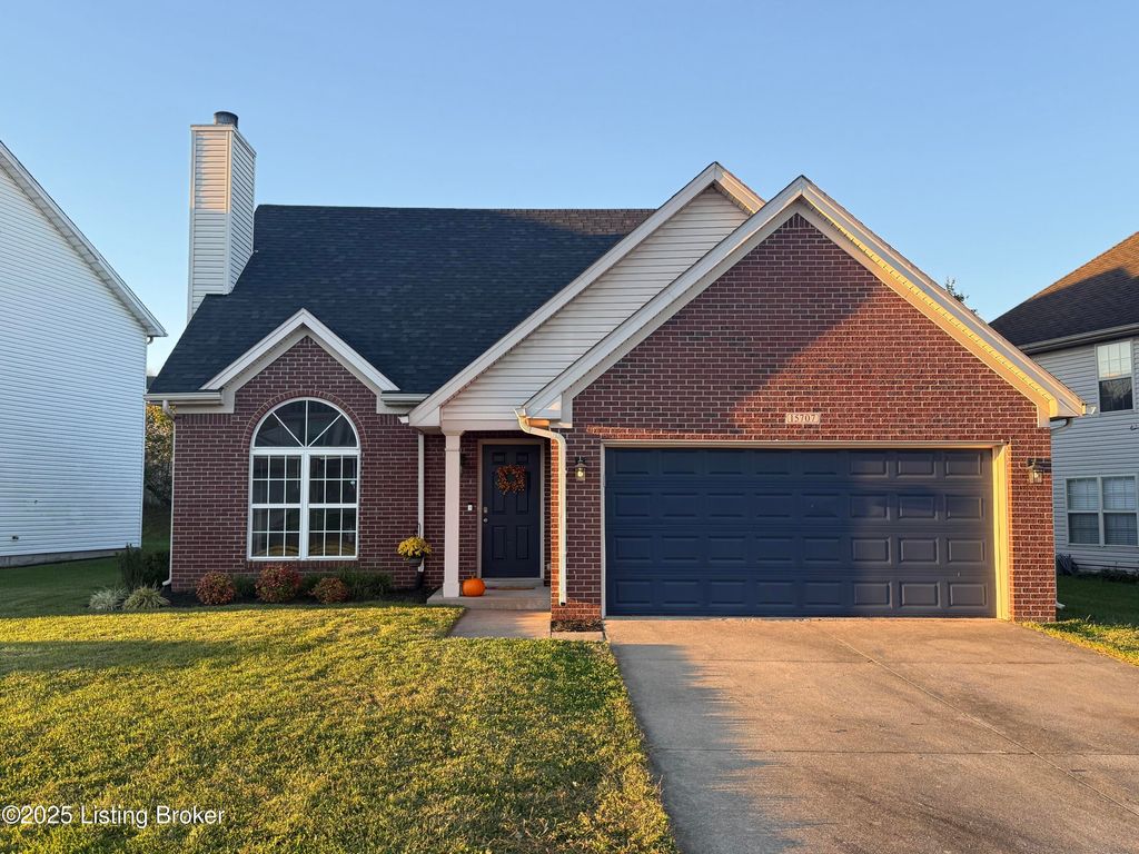 Photo of 15707 Beckley Hills Dr, Louisville, KY 40245 (MLS # 1701550)