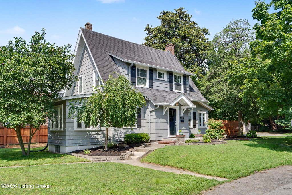 Photo of 2140 Emerson Ave, Louisville, KY 40205 (MLS # 1723920)