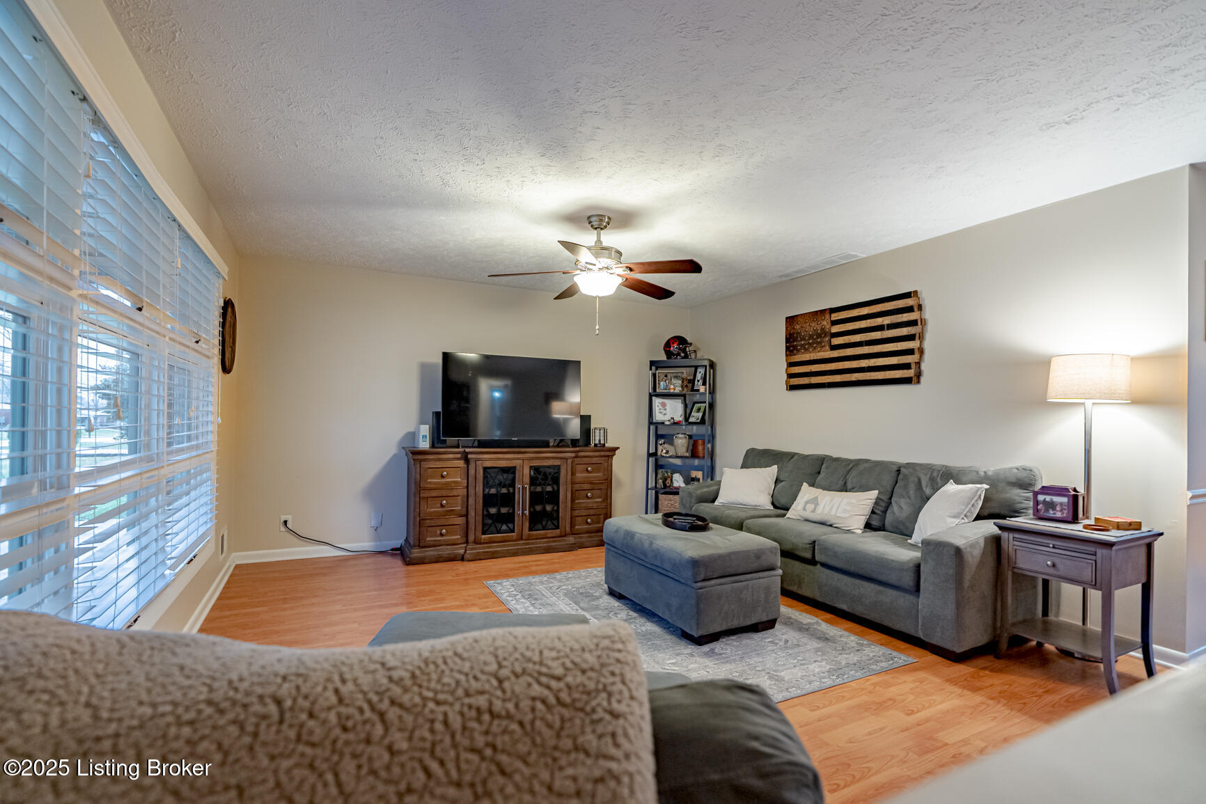 5903 Camden Acres Dr, Crestwood, Pennsylvania image 7