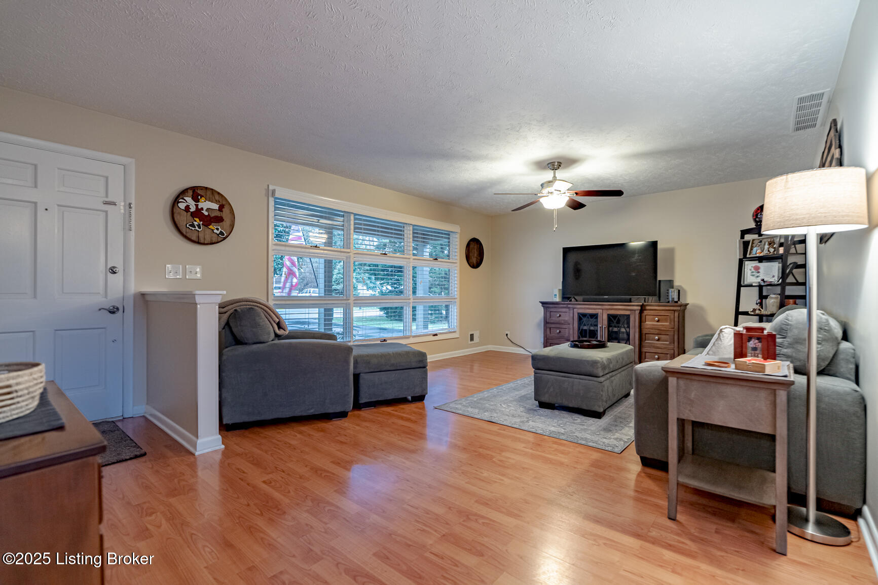 5903 Camden Acres Dr, Crestwood, Pennsylvania image 9