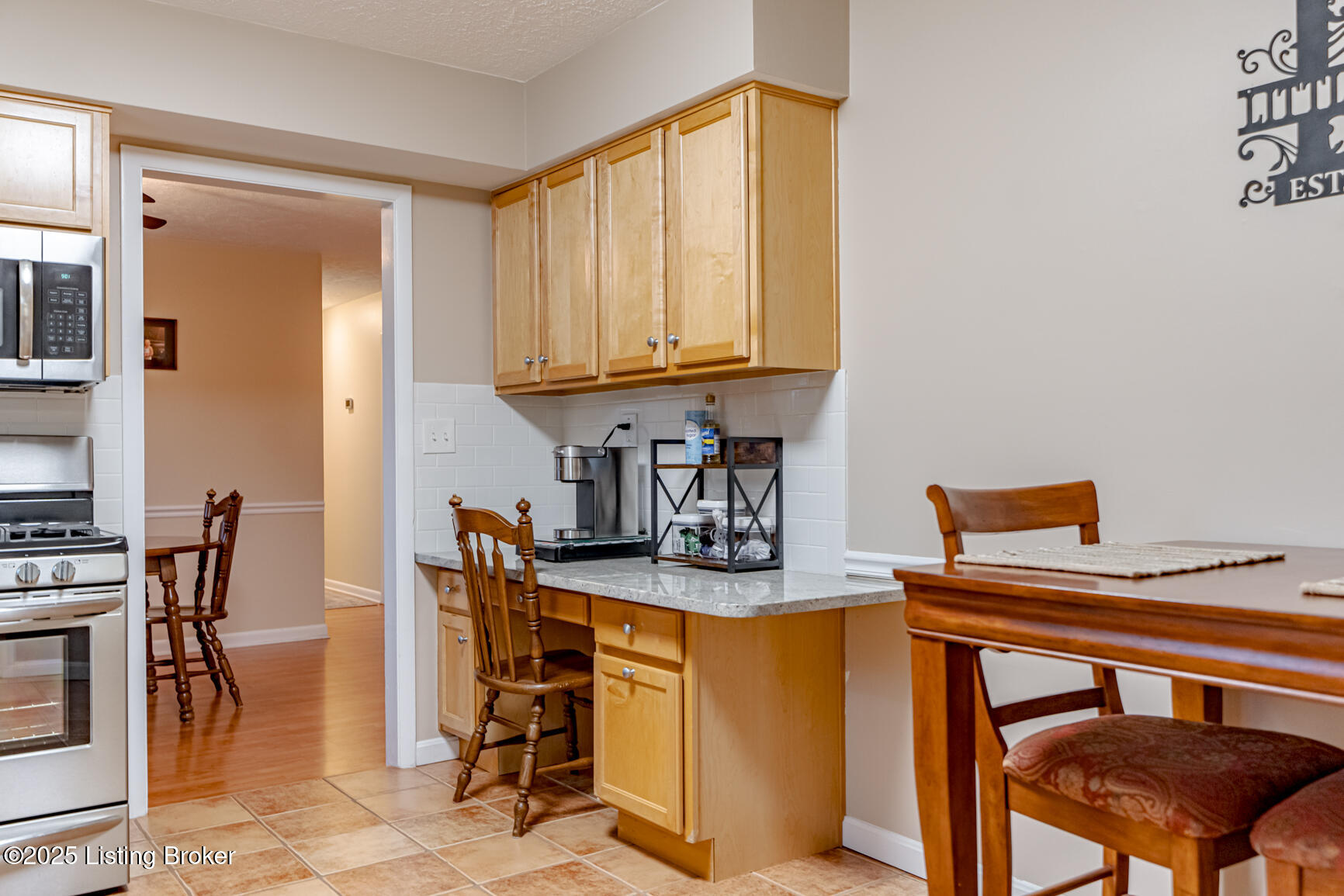 5903 Camden Acres Dr, Crestwood, Pennsylvania image 14