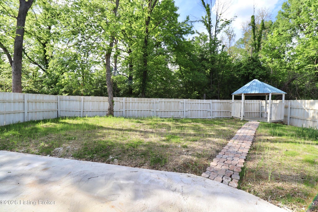 Photo of 12413 Berrytown Rd, Louisville, KY 40223 (MLS # 1731190)