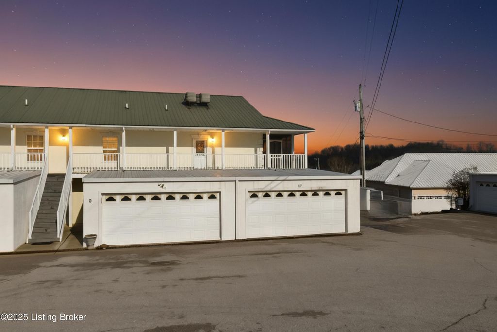 Photo of 113 Lookout Dr, Brandenburg, KY 40108 (MLS # 1704453)