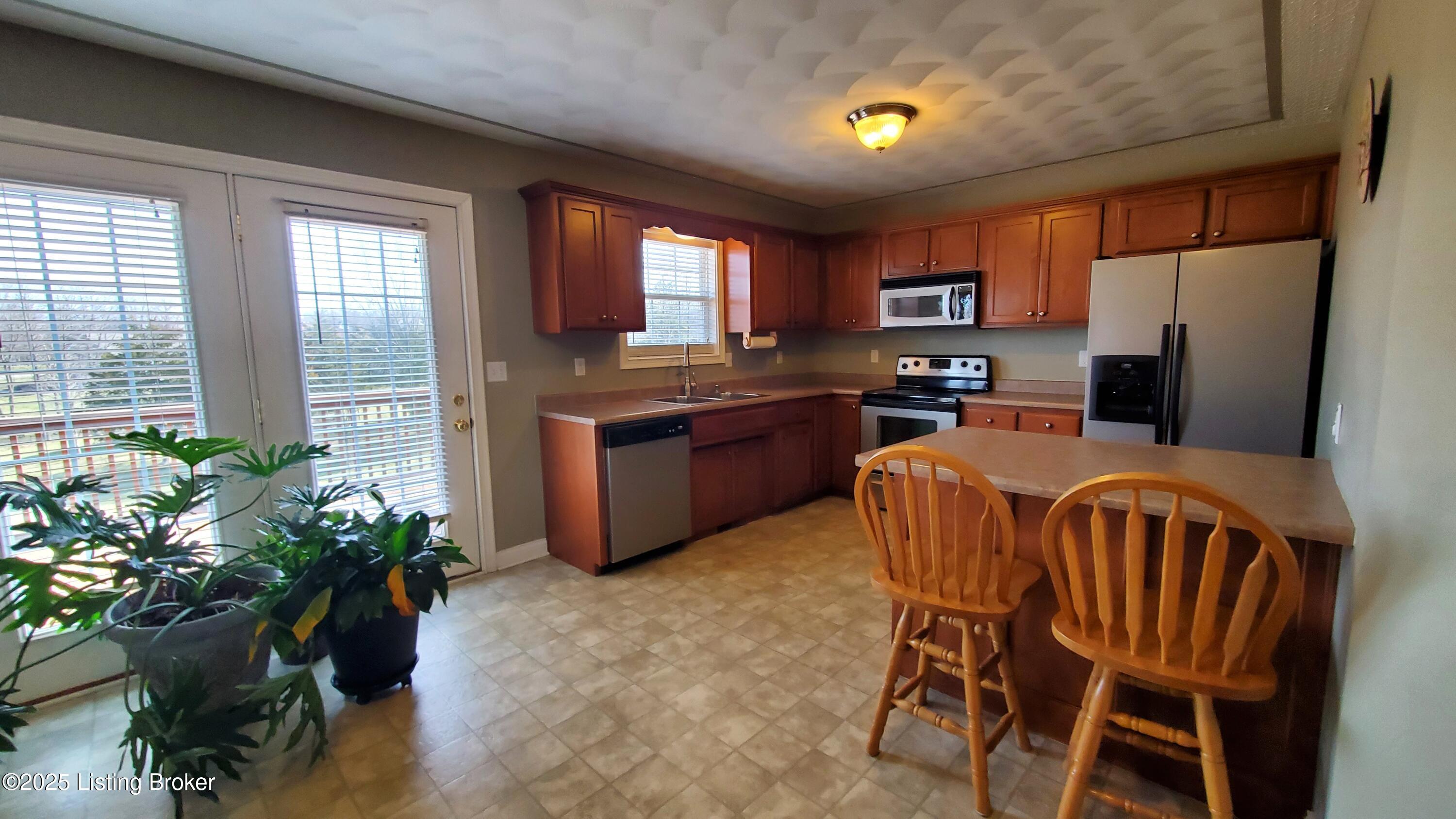 106 Lexington Ct, Coxs Creek, Kentucky image 9