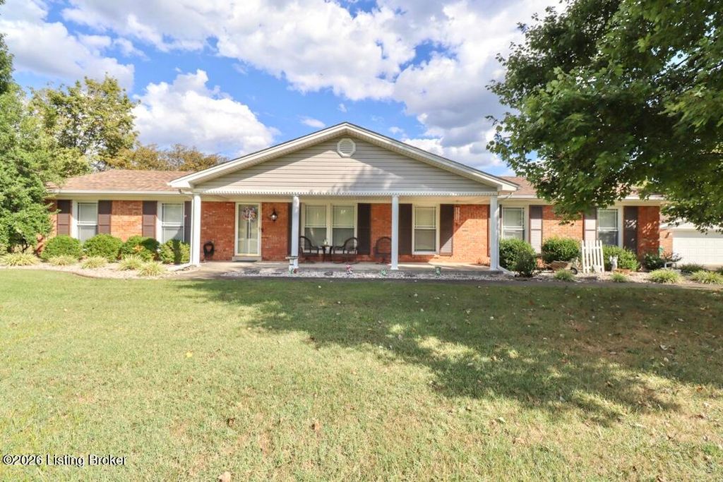 Photo of 148 Hillcreek Rd, Shepherdsville, KY 40165 (MLS # 1712926)