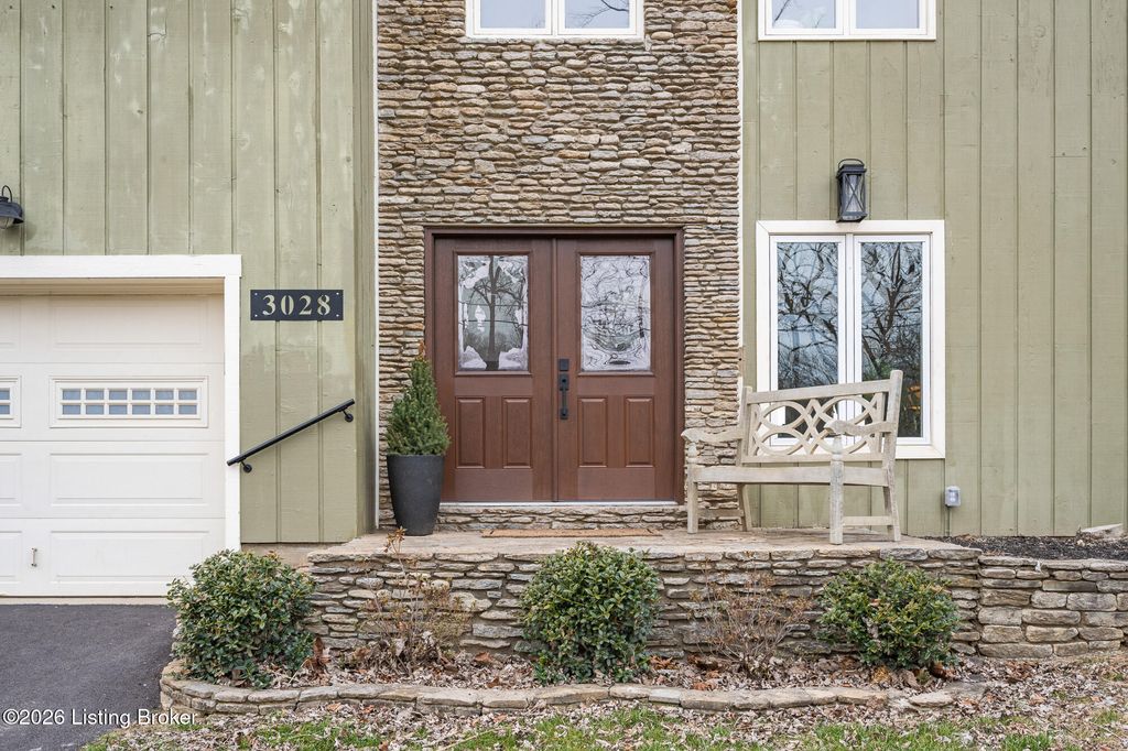 Photo of 3028 Belknap Beach Rd, Prospect, KY 40059 (MLS # 1710250)