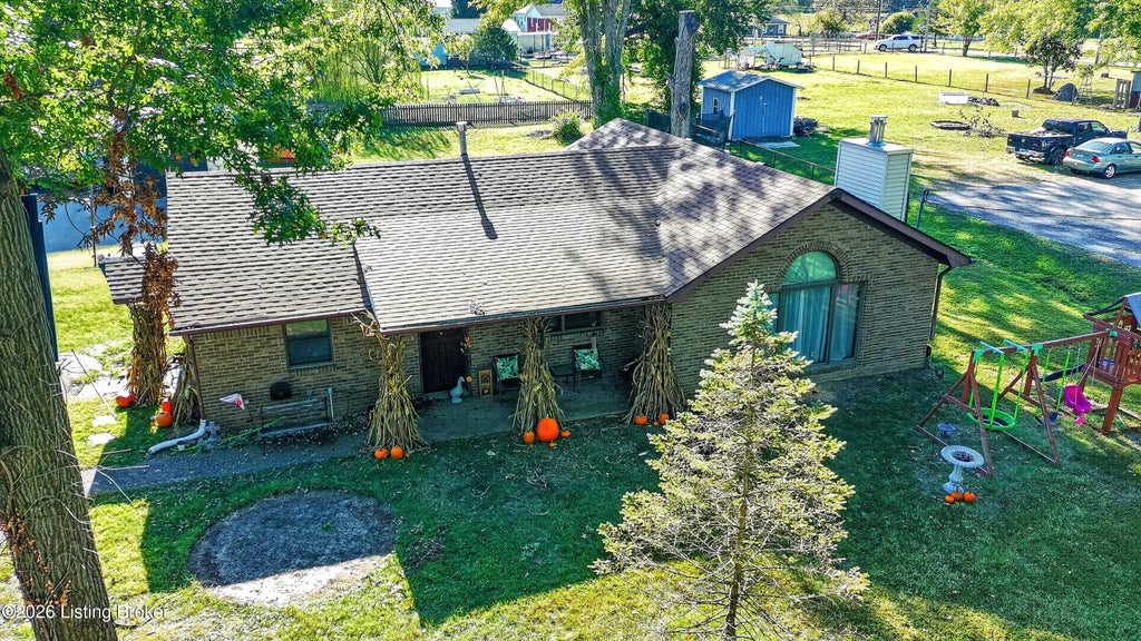 Photo of 9804 Keys Ferry Rd, Louisville, KY 40118 (MLS # 1731520)