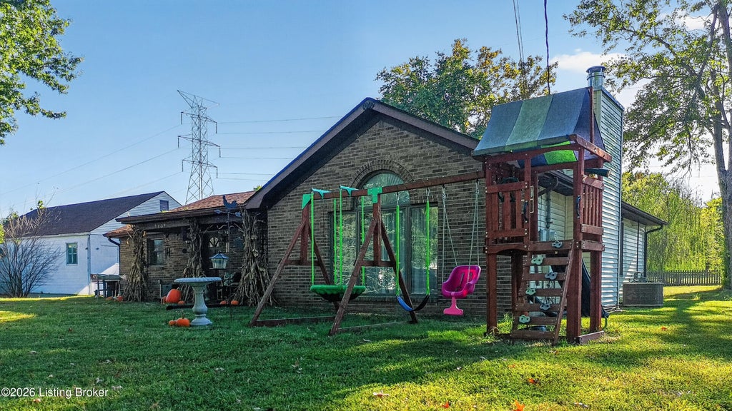 Photo of 9804 Keys Ferry Rd, Louisville, KY 40118 (MLS # 1731520)