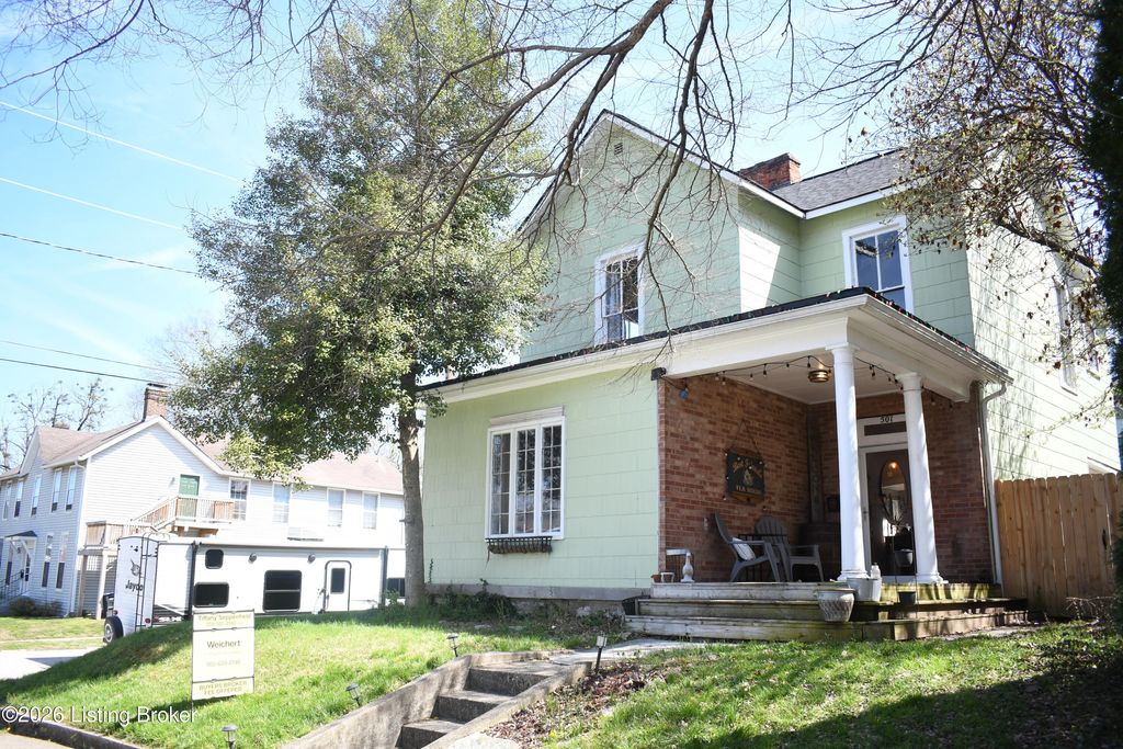 Photo of 501 Logan St, Frankfort, KY 40601 (MLS # 1713459)