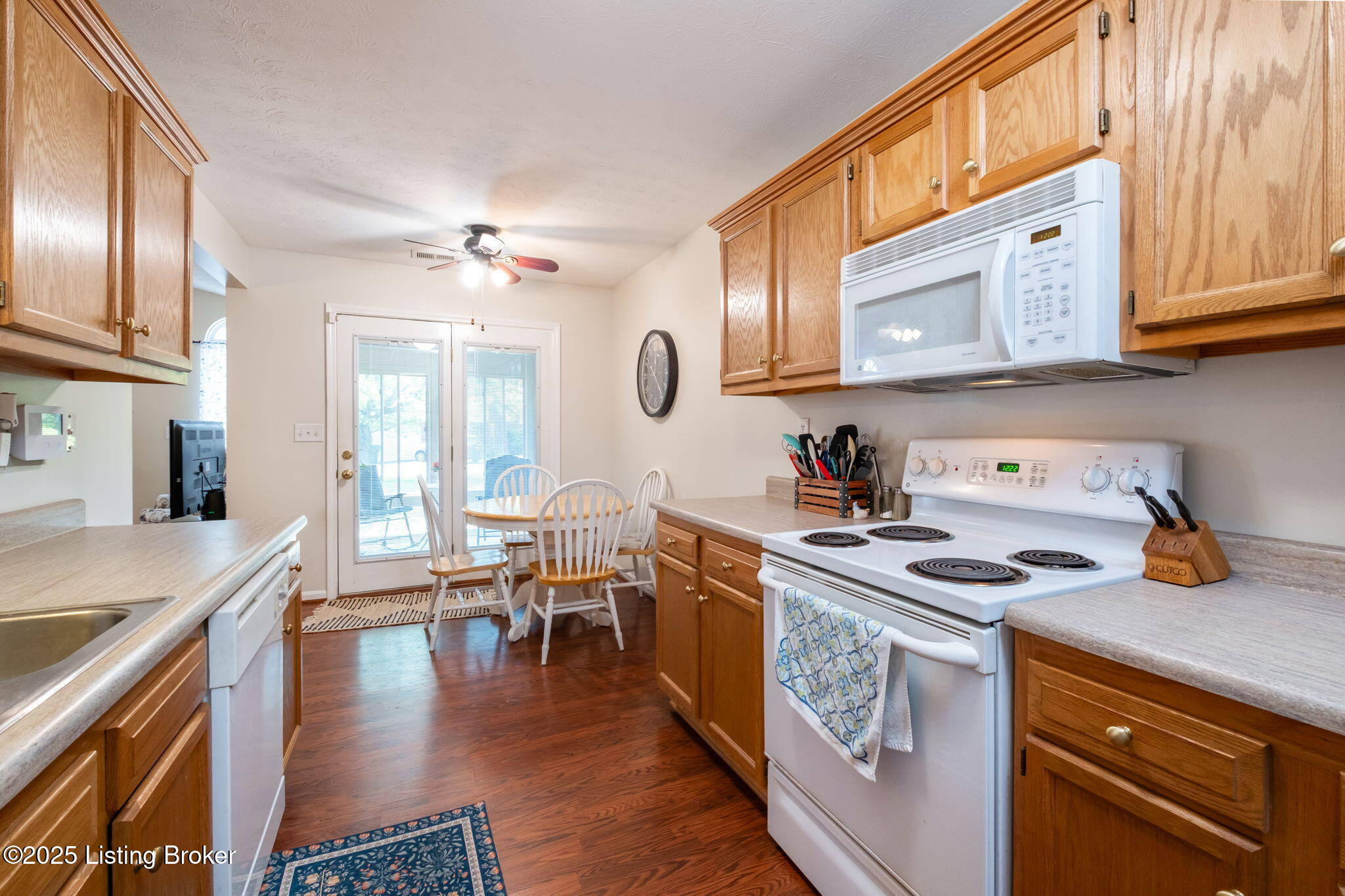 11315 Ridge Lake Dr, Louisville, Kentucky image 31