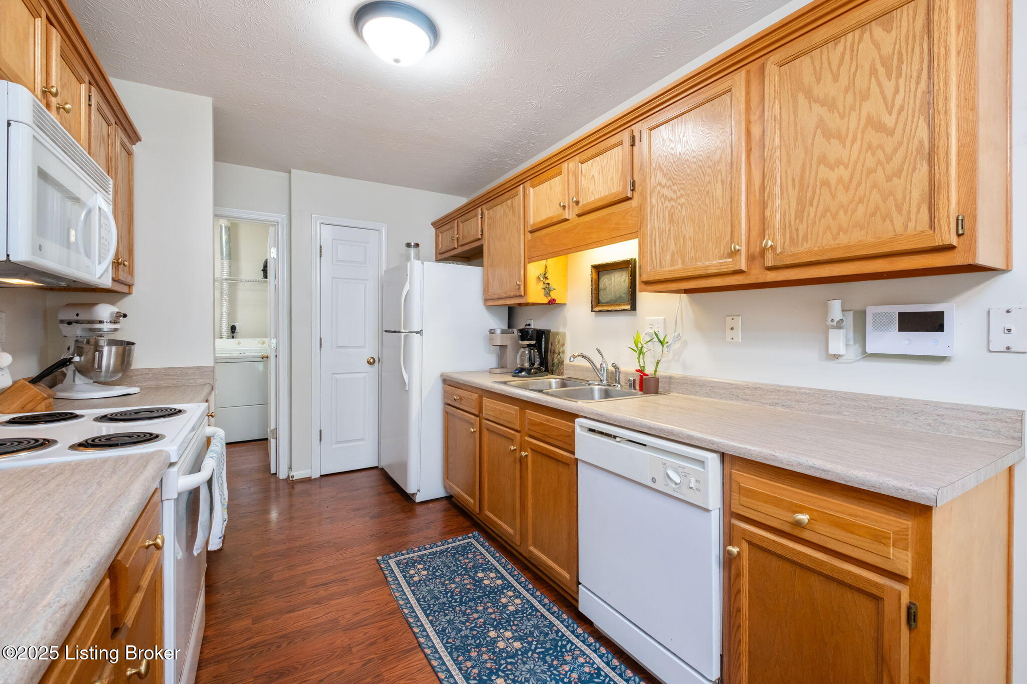 11315 Ridge Lake Dr, Louisville, Kentucky image 30