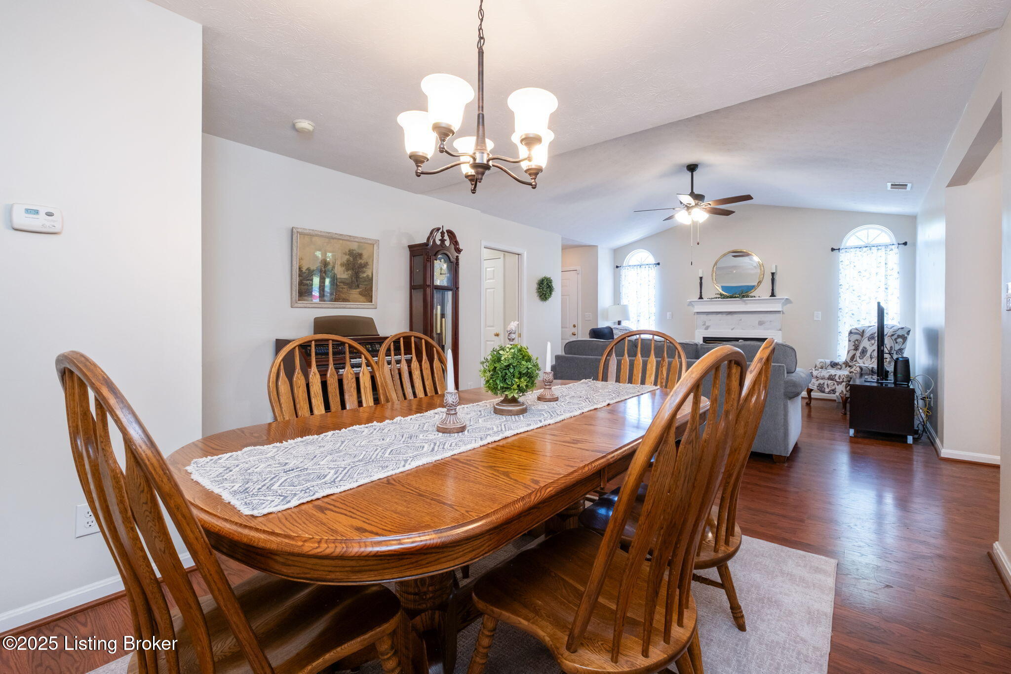 11315 Ridge Lake Dr, Louisville, Kentucky image 12