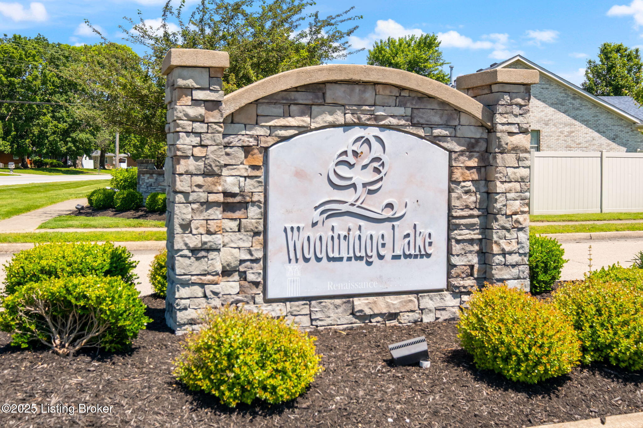 11315 Ridge Lake Dr, Louisville, Kentucky image 35