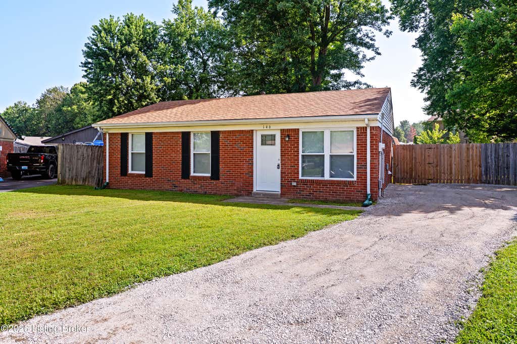 Photo of 146 Red Bird Rd, Louisville, KY 40229 (MLS # 1722291)