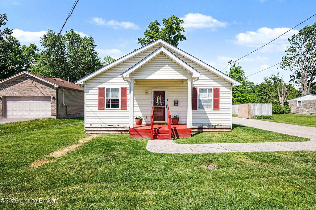 Photo of 7364 Lucille Ave, Louisville, KY 40258 (MLS # 1715149)