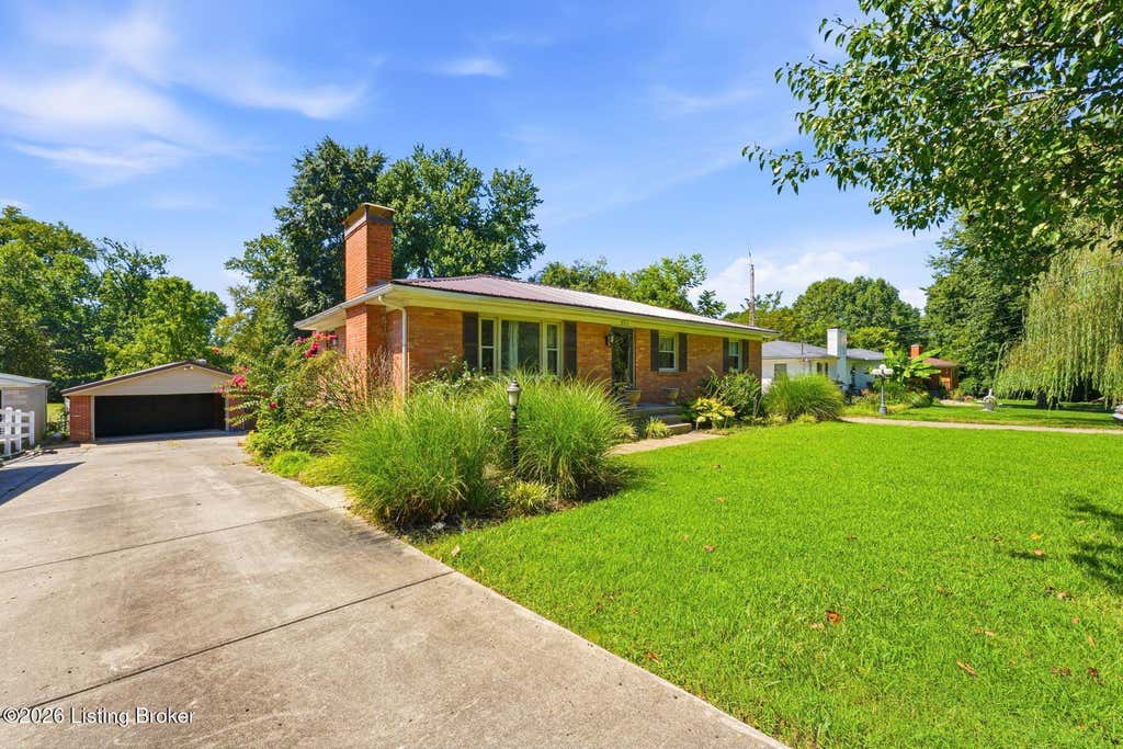 Photo of 9615 3rd Street Rd, Louisville, KY 40272 (MLS # 1726917)