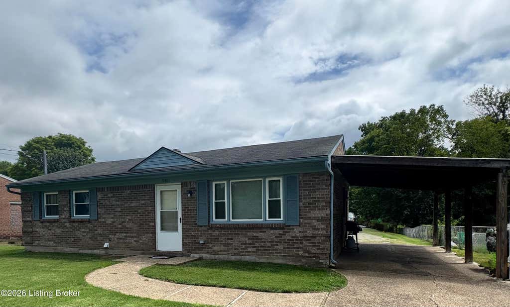 Photo of 6801 Rutledge Rd, Louisville, KY 40258 (MLS # 1726583)