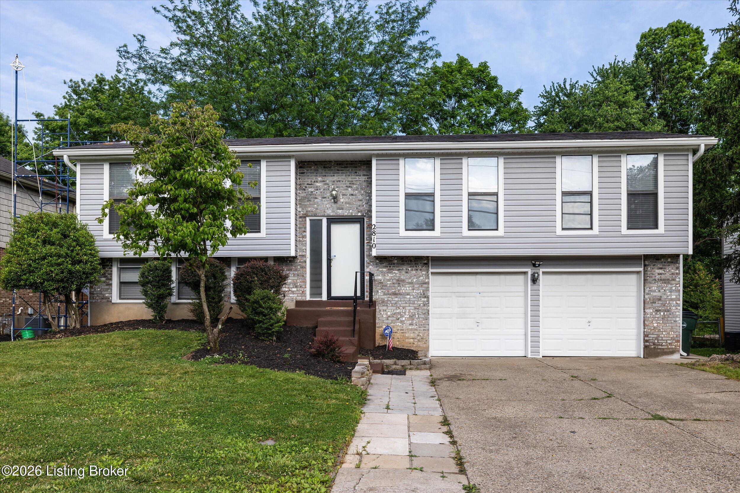2810 Six Mile Ln